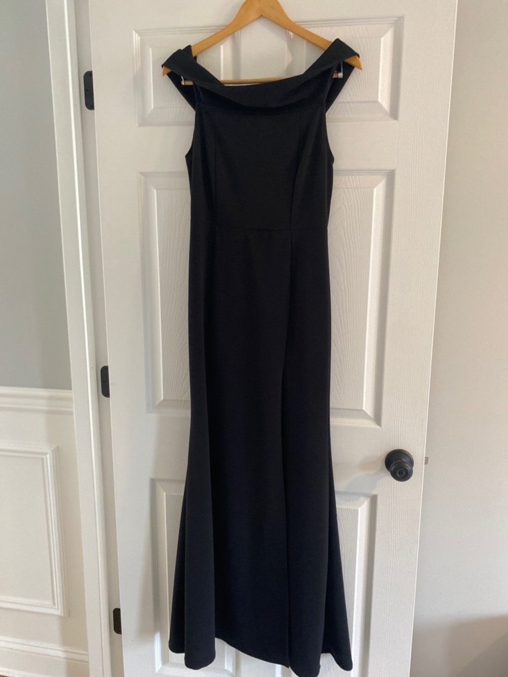 Windsor Black Off-Shoulder Maxi Dress
